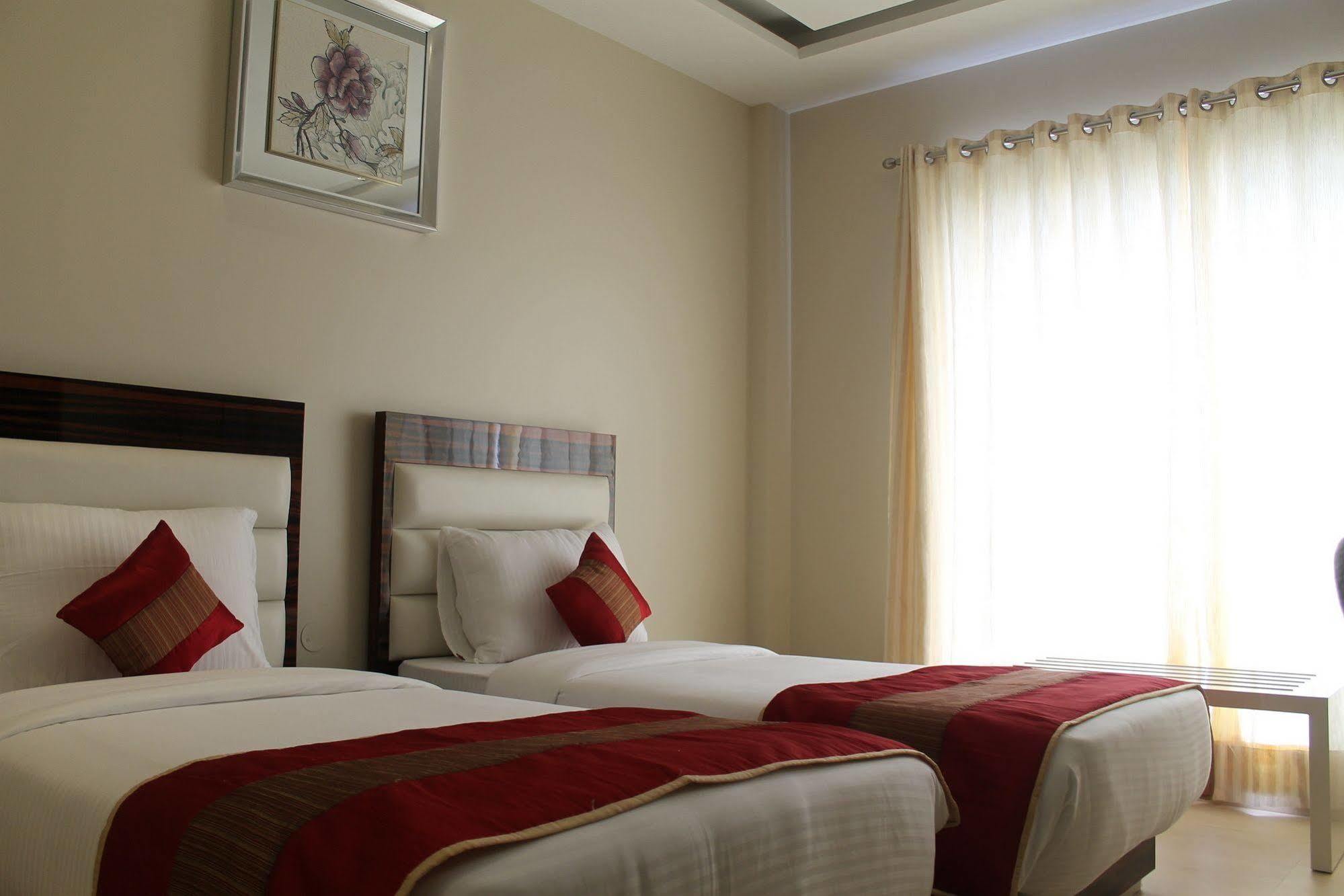 Hotel Gulnar New Delhi Phòng bức ảnh